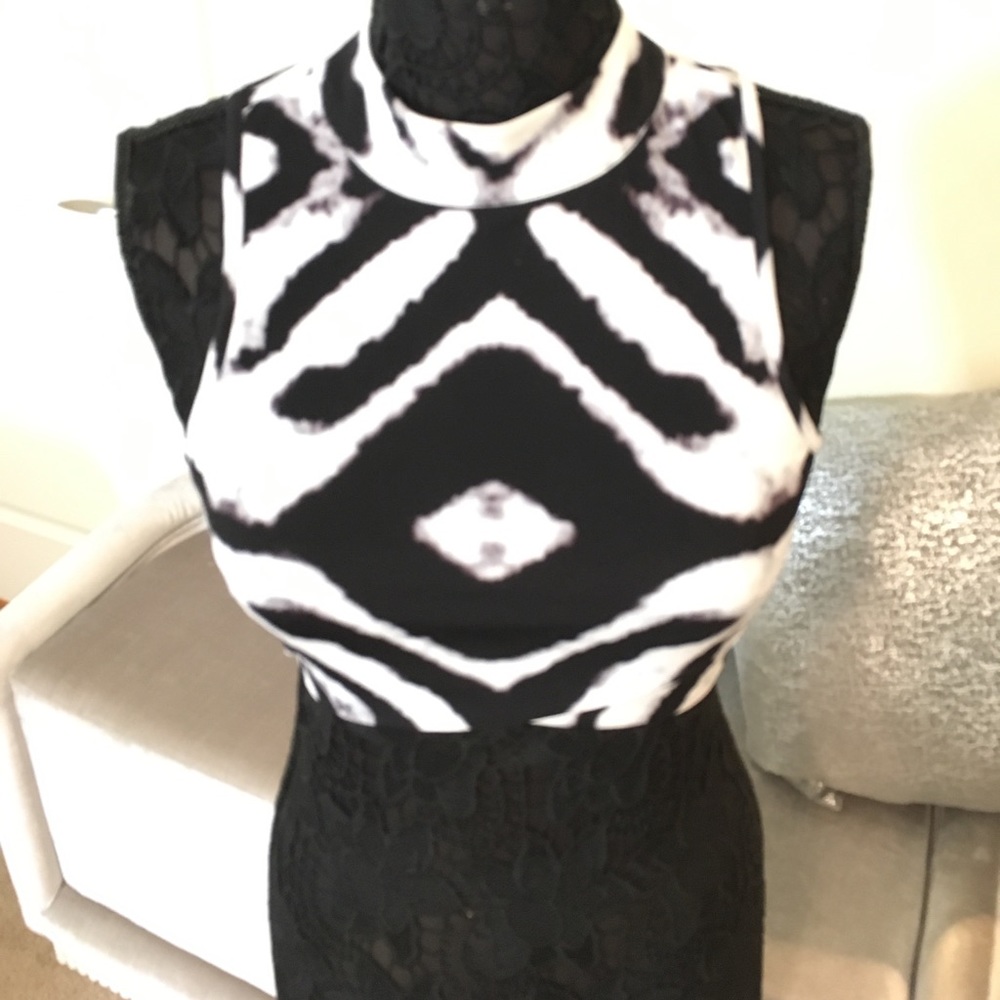 2b Bebe Black & White Tye Dye Crop Top Size S
