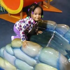 Meet your Posher, Devin