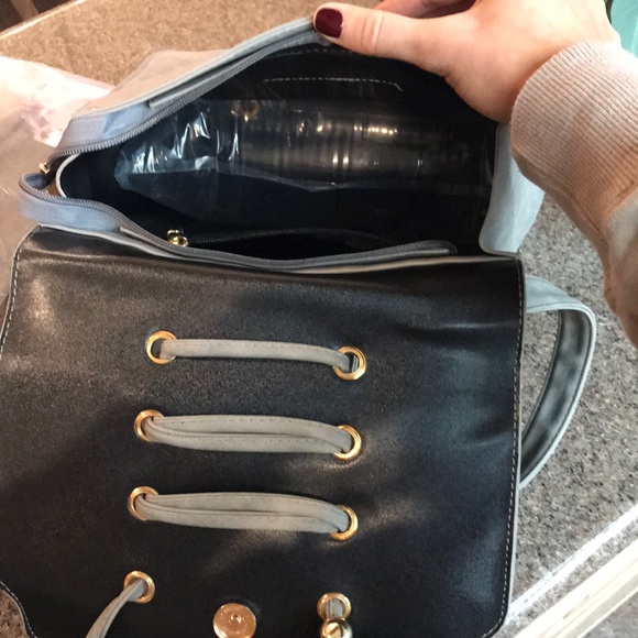 Trendy criss cross string w tassel backpack - Picture 6 of 7