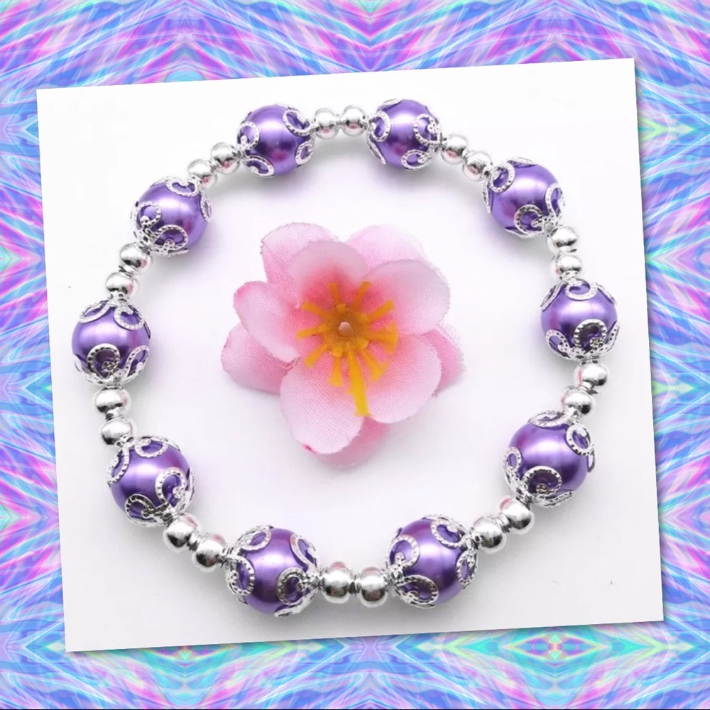 💜NEW Lavender Pearl Beads /Silver Stretch