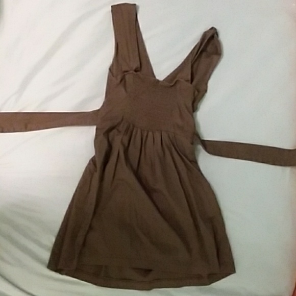 Short Deep V neck army green dress (w pockets!) - Picture 2 of 2