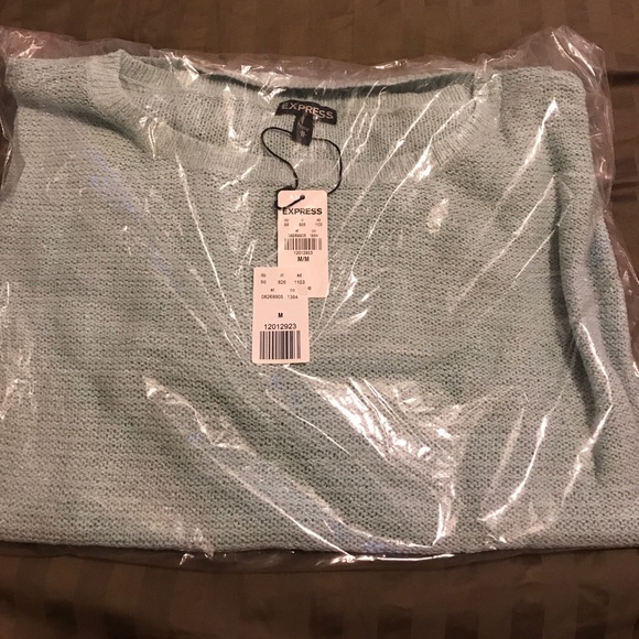 Drop Shoulder Sweater from Express ✨✨ BRAND NEW - Picture 4 of 5
