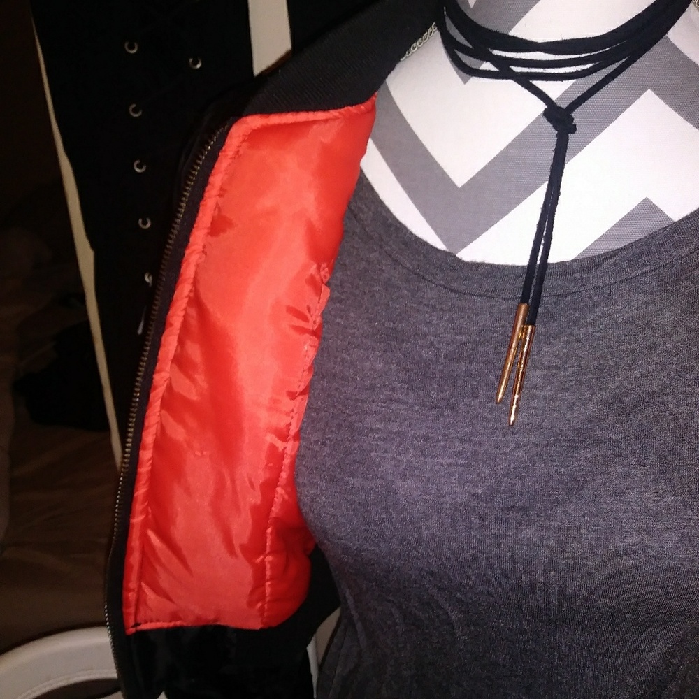 Cropped bomber jacket - Picture 4 of 4