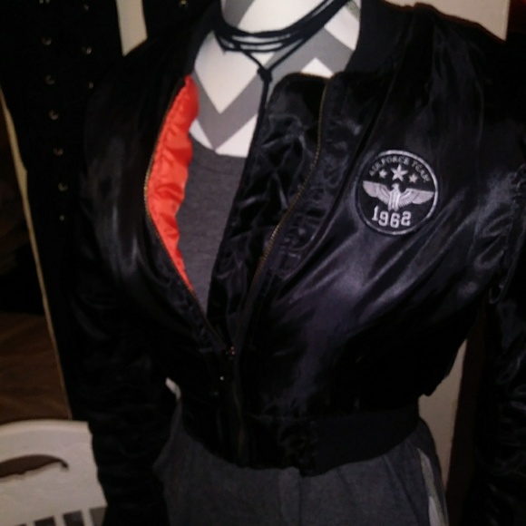 Jackets & Blazers - Cropped bomber jacket