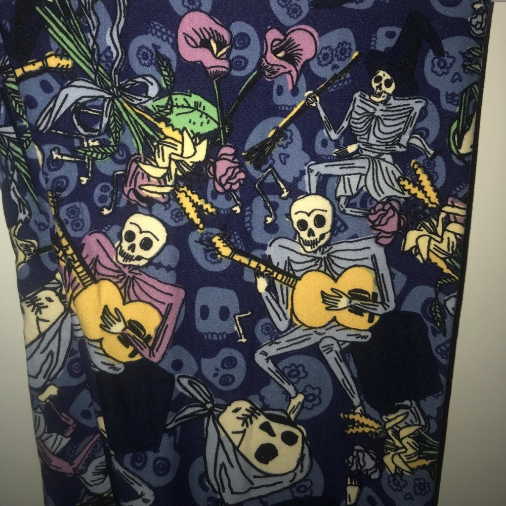 Brand new skeletons playing guitar leggings