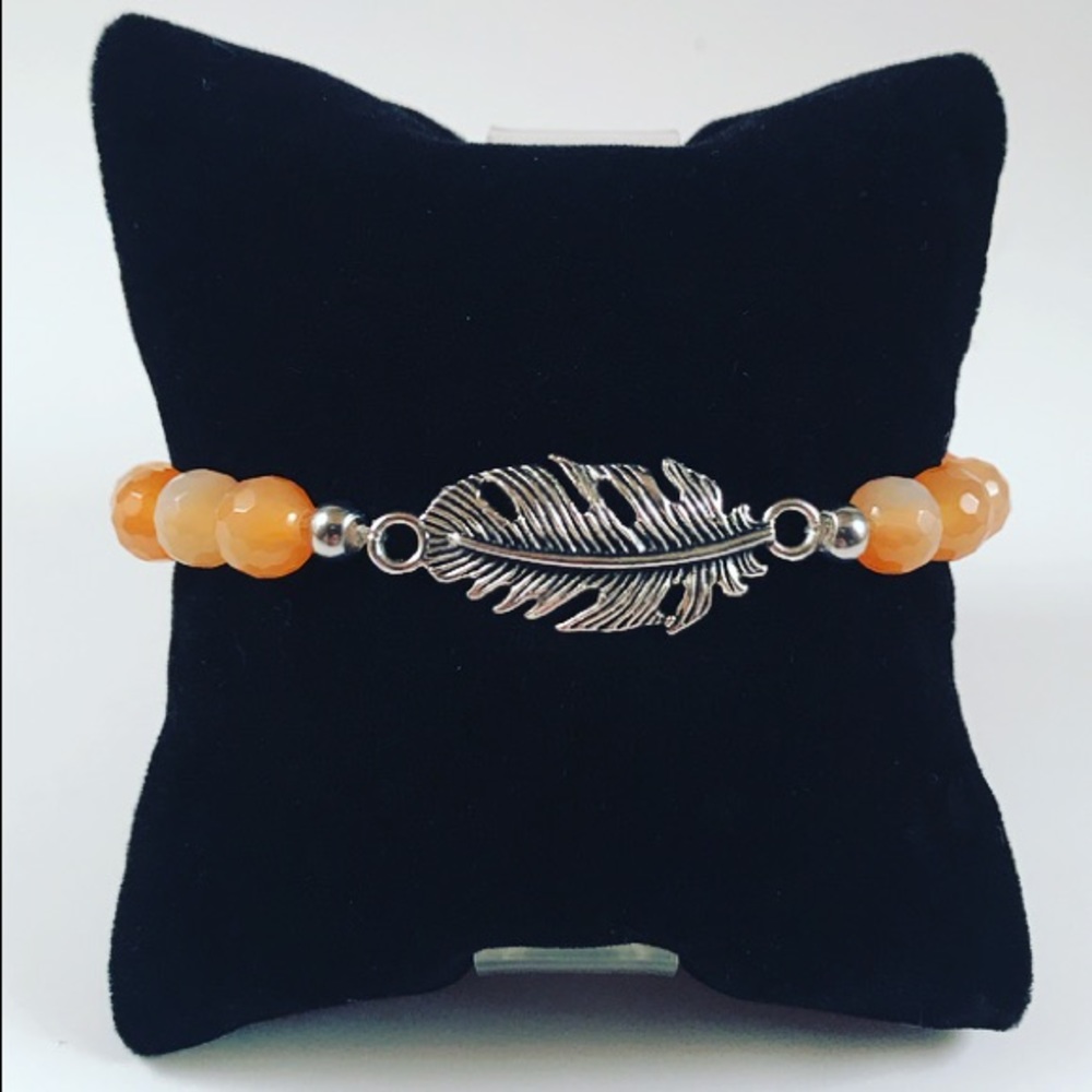 Genuine orange tangerine agate & leaf bracelet - Picture 7 of 9
