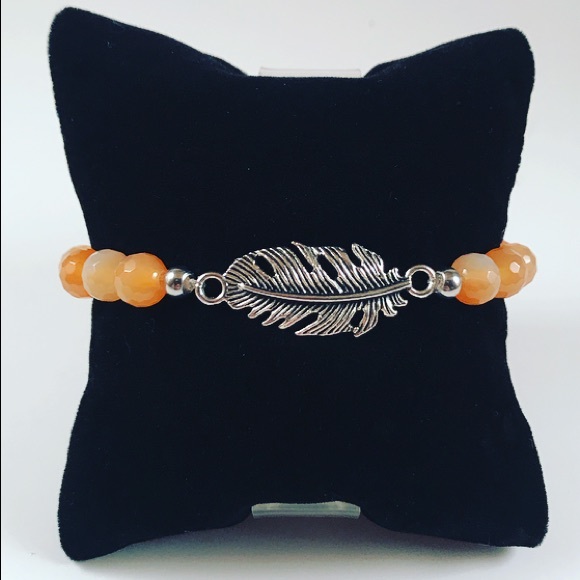 Genuine orange tangerine agate & leaf bracelet - Picture 7 of 9
