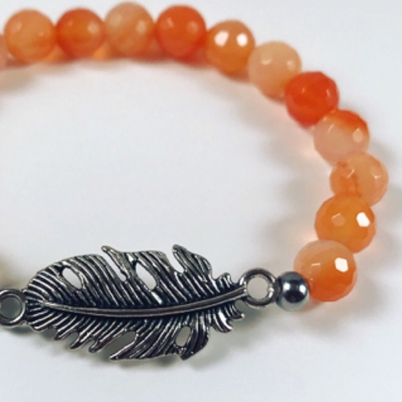 Genuine orange tangerine agate & leaf bracelet - Picture 4 of 9