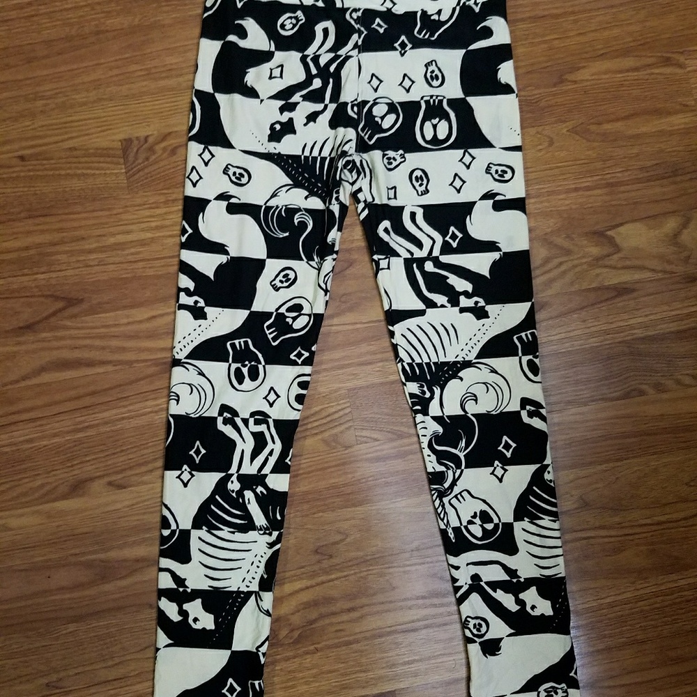 LuLaRoe OS Halloween leggings skeleton unicorn