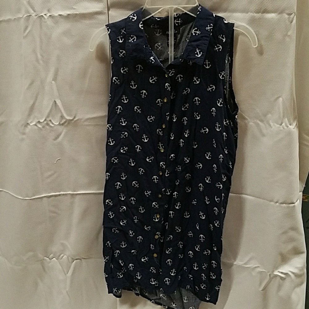 Cute rue21 anchor, button down, sleeveless top