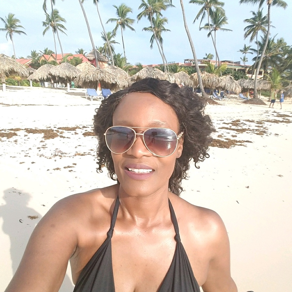 Meet your Posher, Pam