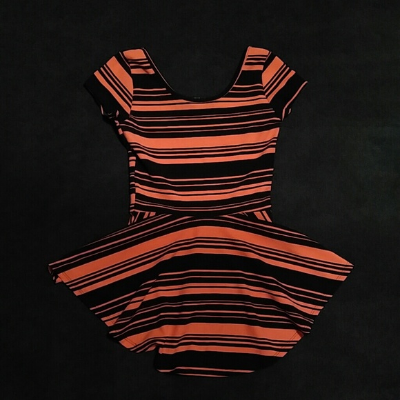 Striped peplum style shirt - Picture 2 of 3