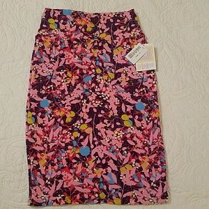 NWT LULAROE CASSIE XS
