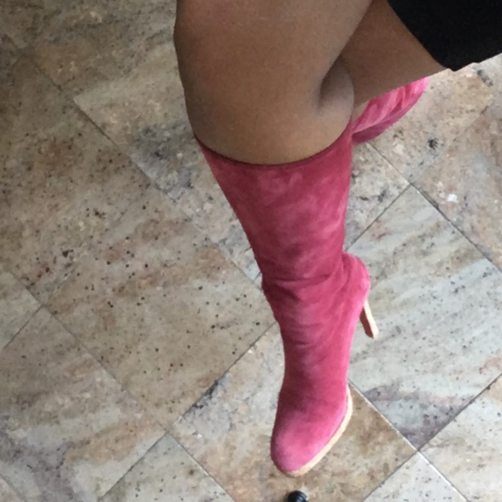SOLD 1 HR SALE Christian Louboutin Suede Boots - Picture 6 of 6