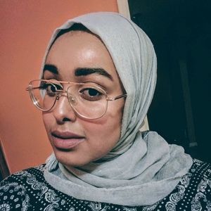 Meet your Posher, Akhlas