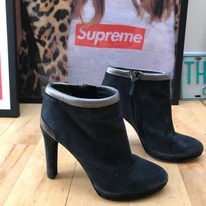 FENDI Spy Boot- black suede