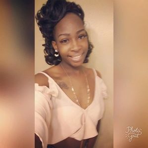 Meet your Posher, Samantha