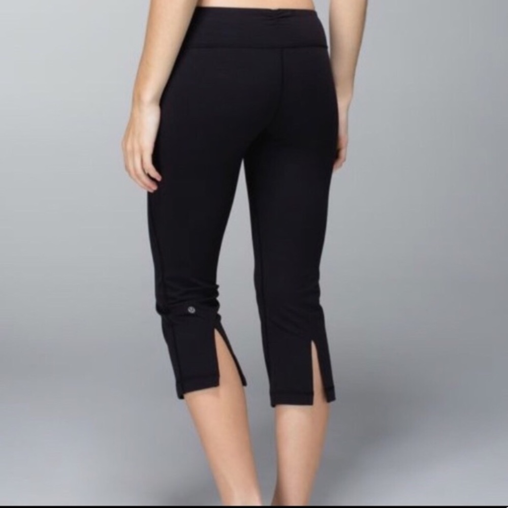 Lululemon size 4 crops