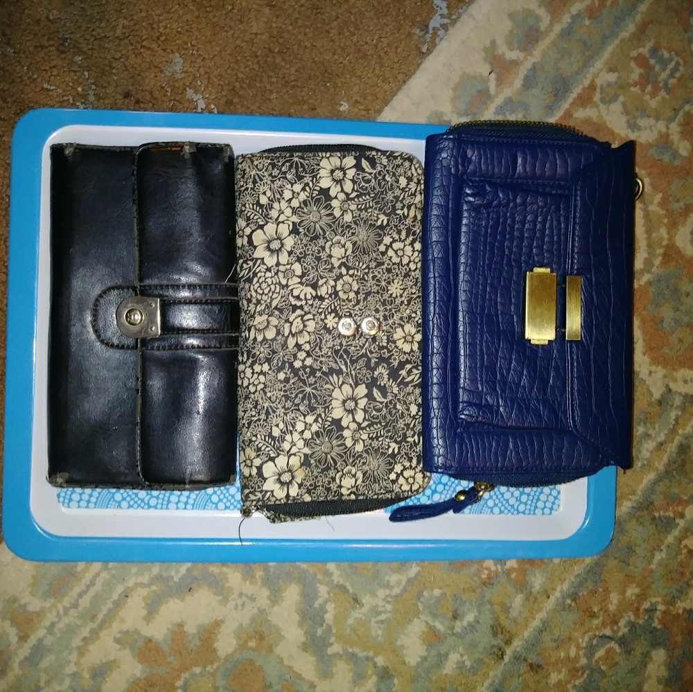 3 Wallets