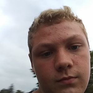 Meet your Posher, Casey