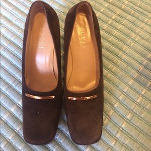 Vintage brown Gucci heels with gold hardware