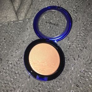MAC Shaft Of Gold extra dimension skinfinish NEW