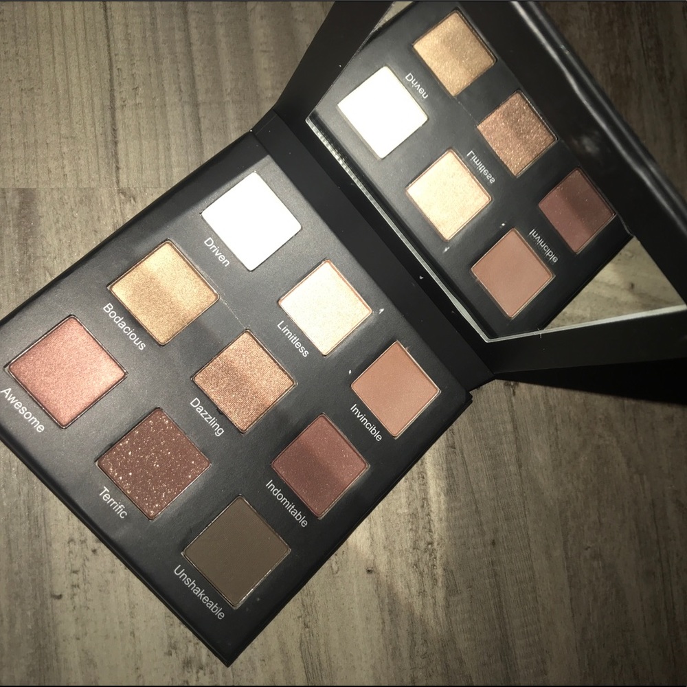 Eyeshadow palette