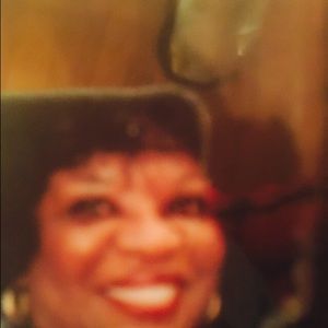 Meet your Posher, Valerie