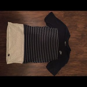 Nike golf t shirt Modern fit small