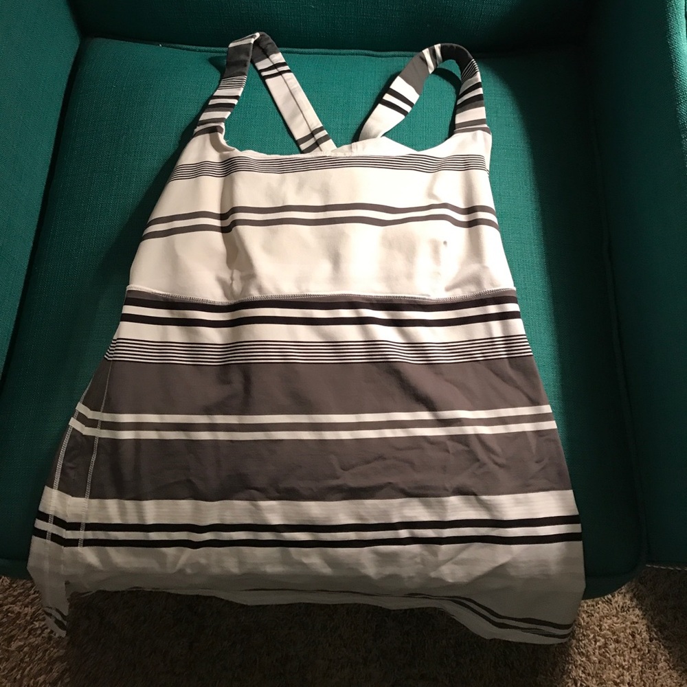 Lulu lemon tank