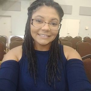 Meet your Posher, Laniece