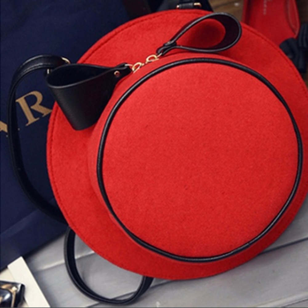 🆕 Flannel hat handbag. RED ONLY!