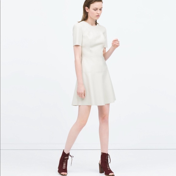 Zara dress - Picture 2 of 3