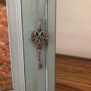 Silver heart key necklace