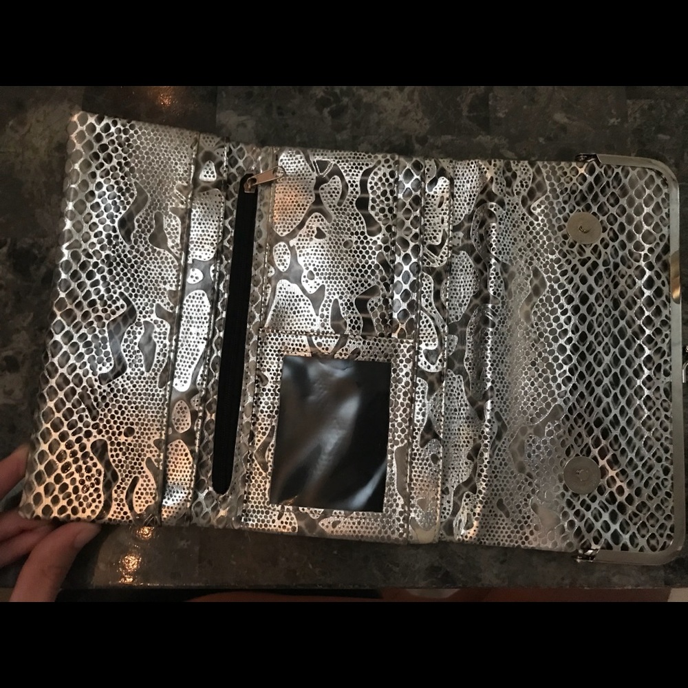 Clutch! PERFECT CONDITION, NEVER USED !