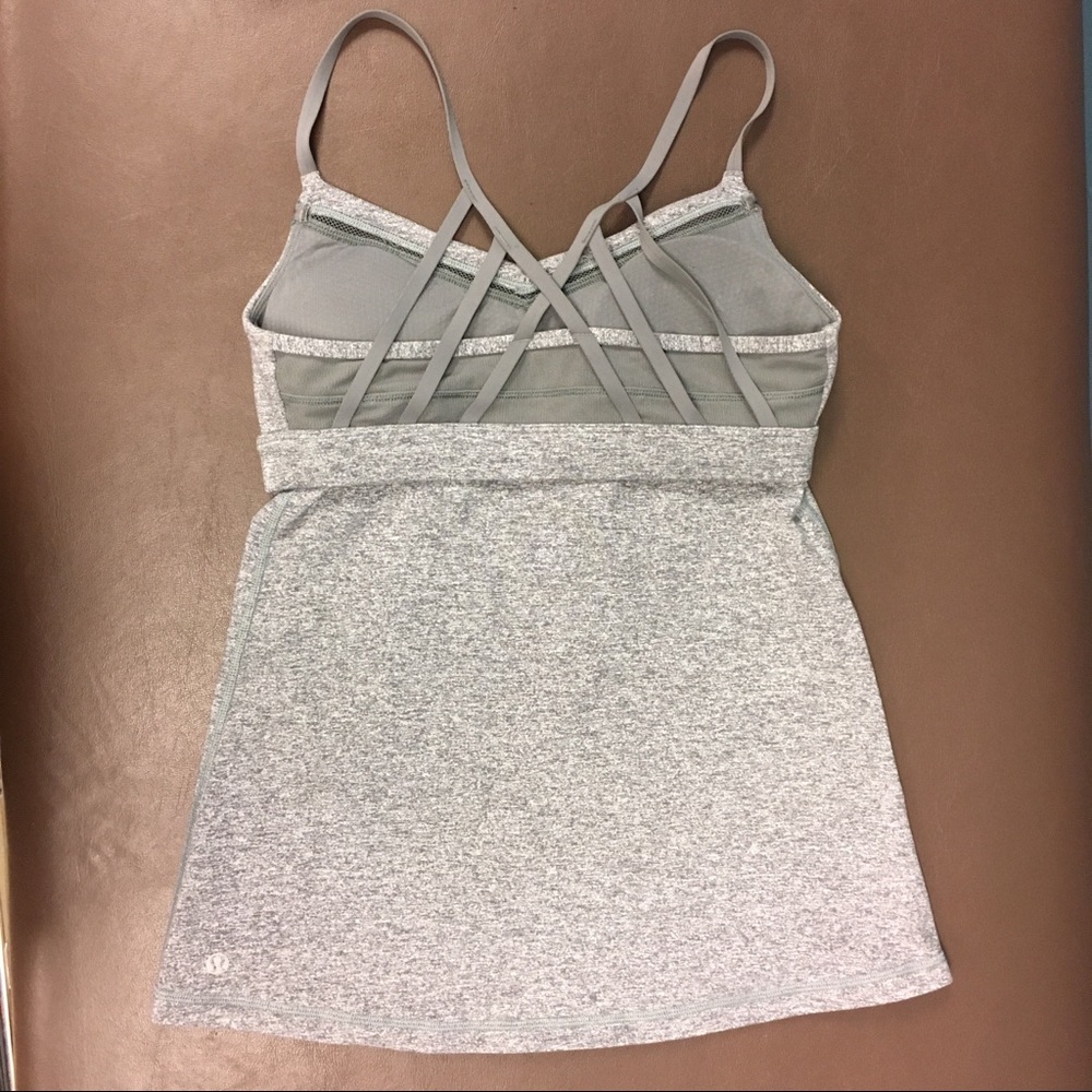Lululemon just breathe tank. Size 6