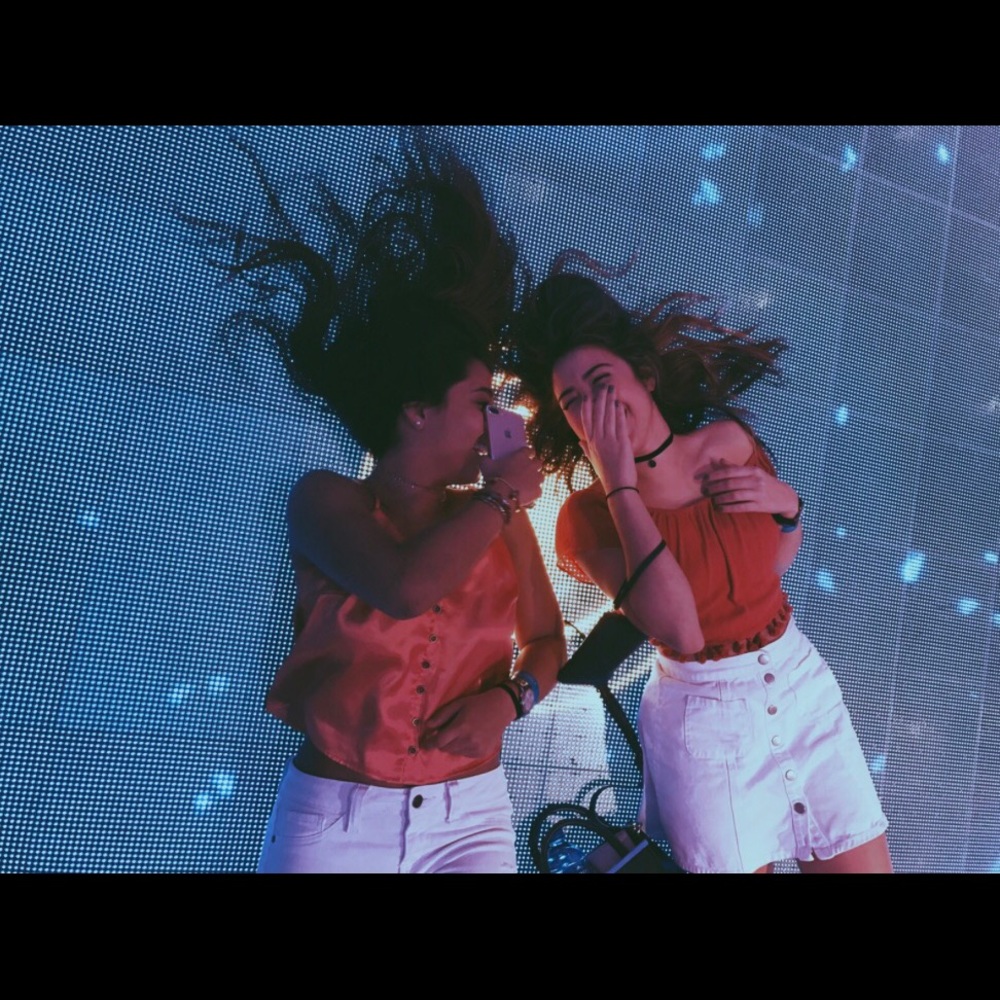 Meet your Posher, Carolina