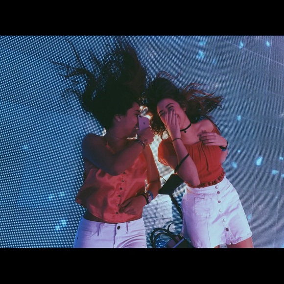 Meet your Posher, Carolina - Picture 1 of 1