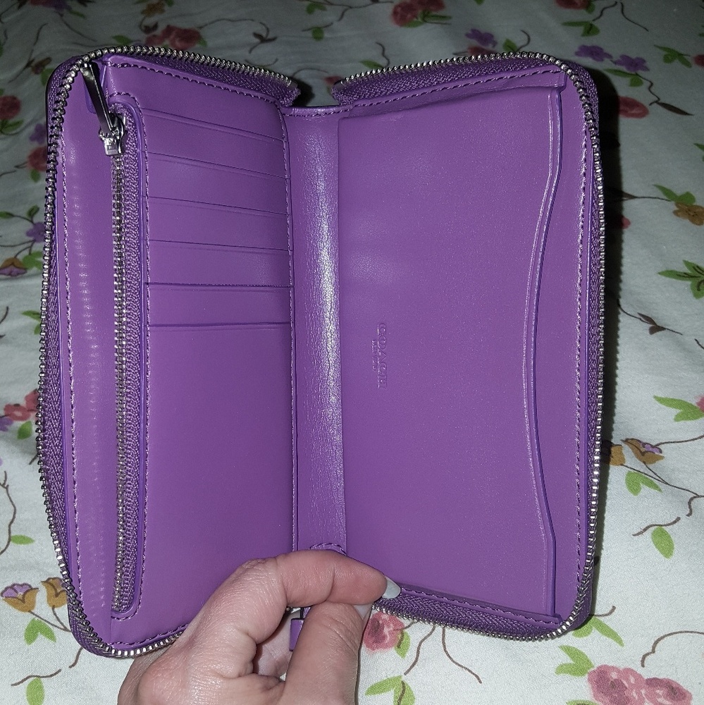 Coach Wallet - Picture 3 of 3