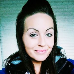 Meet your Posher, Becca