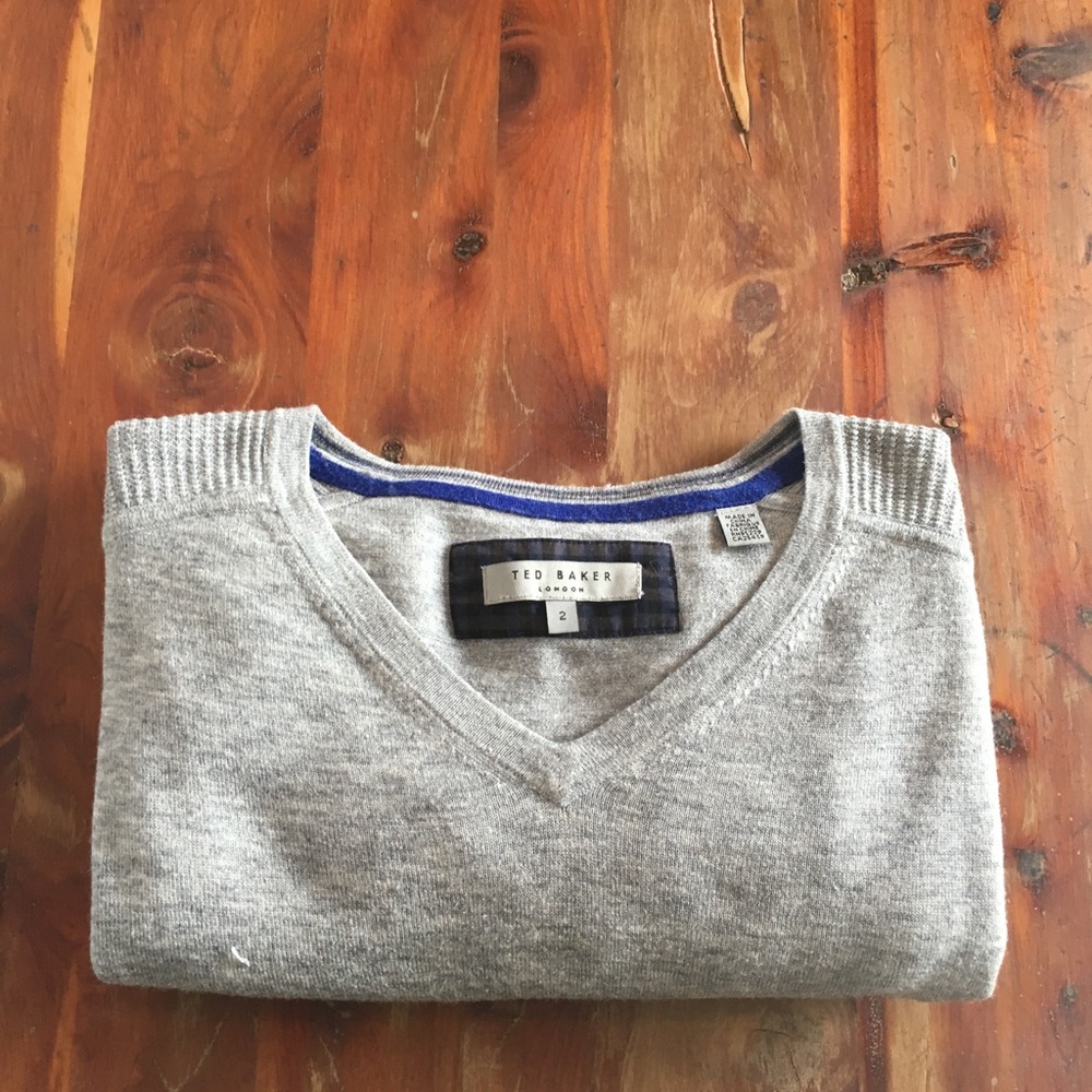 Ted Baker London V- Neck sweater
