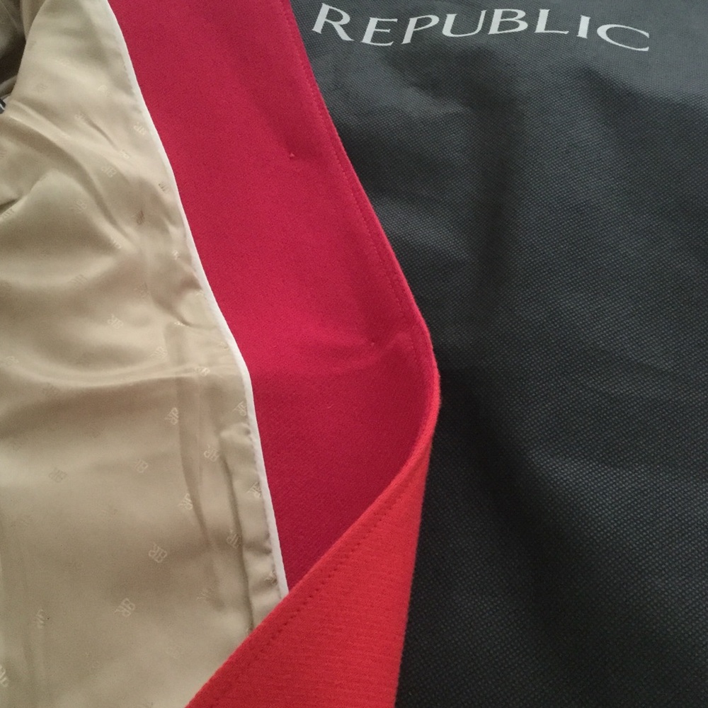 Banana Republic Coat - Picture 7 of 8