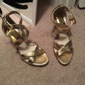 Brand new Michael Kors gold heels