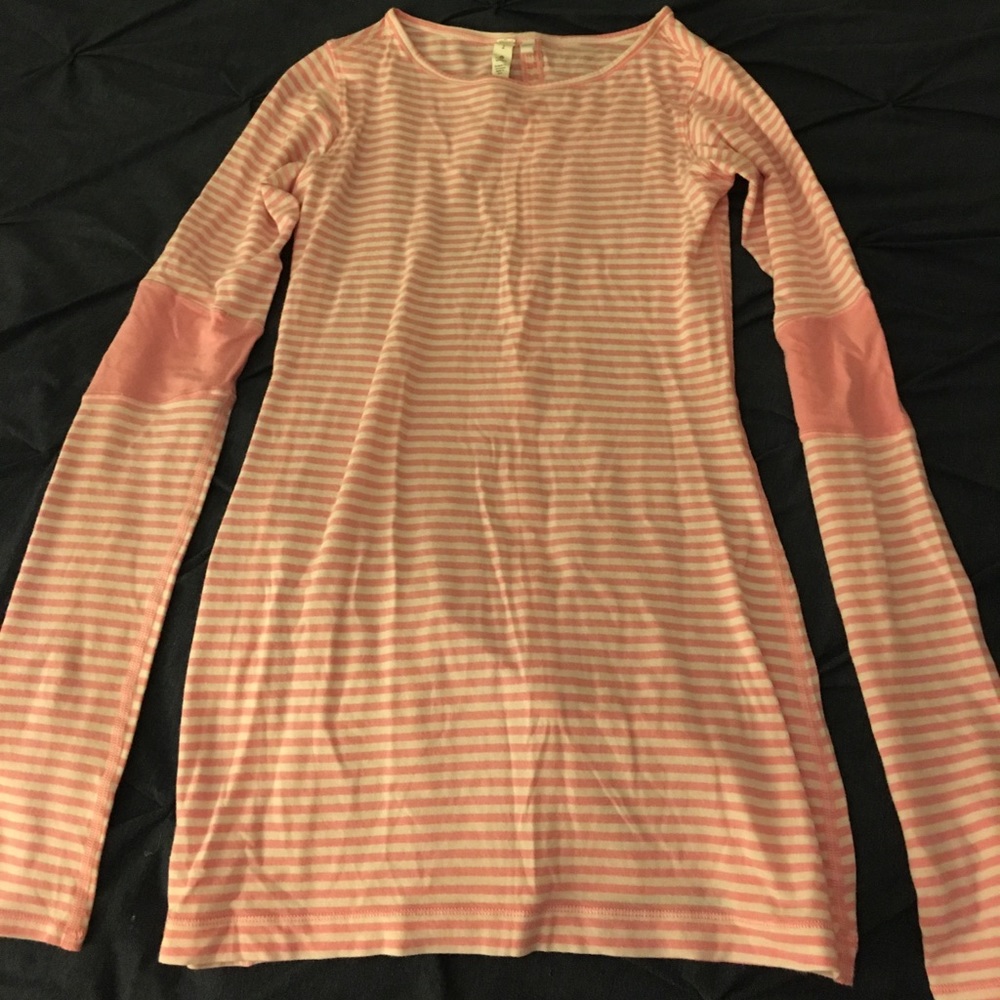 Lululemon top