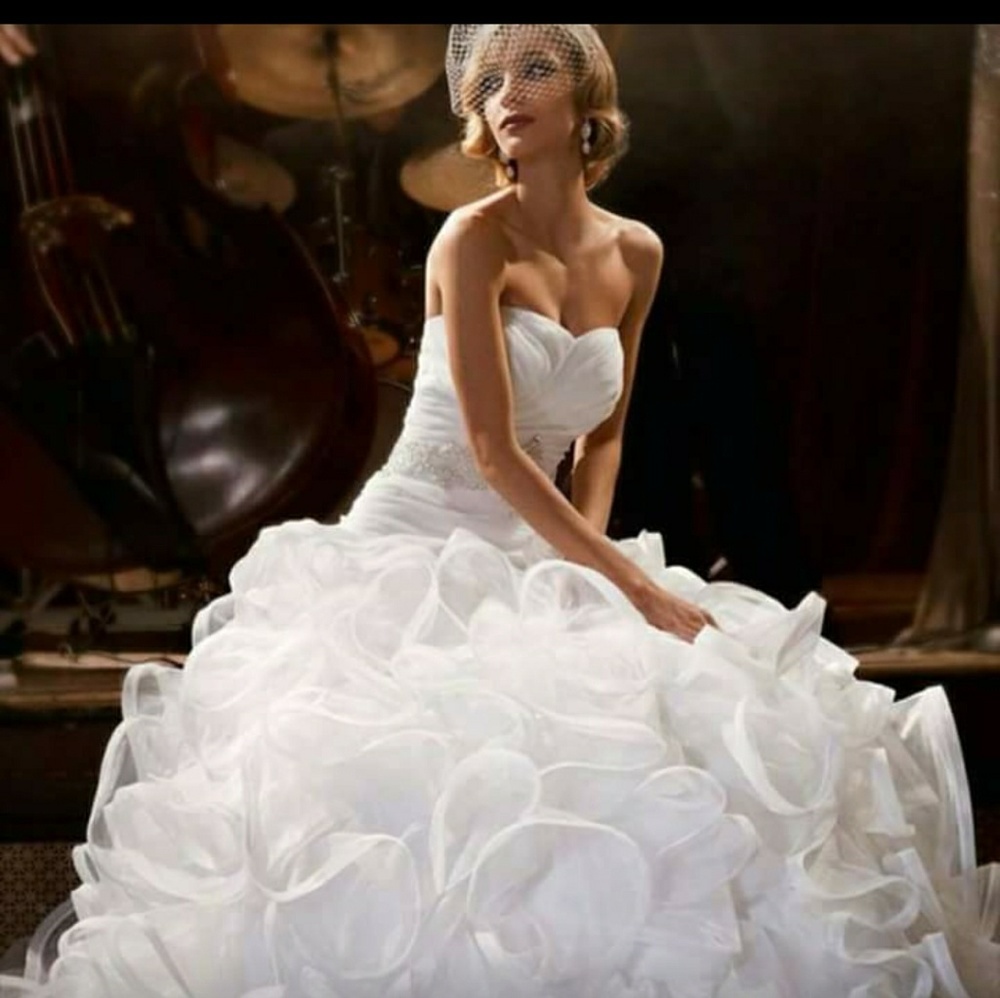 Galina Signature Wedding Gown