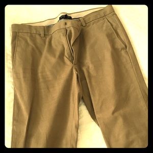 Men's slim-fit chinos