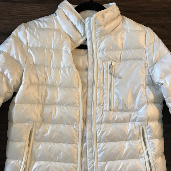 J. Crew Women's Lightweight Puffer Jacket size M - Picture 4 of 6