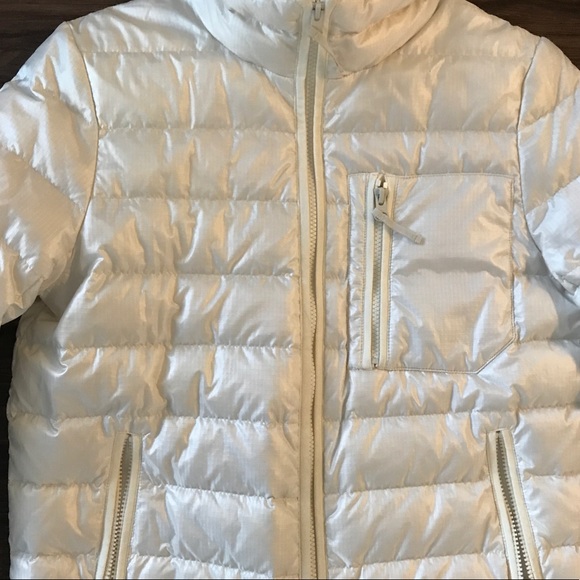 J. Crew Women's Lightweight Puffer Jacket size M - Picture 3 of 6