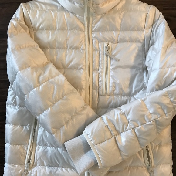 J. Crew Women's Lightweight Puffer Jacket size M - Picture 5 of 6