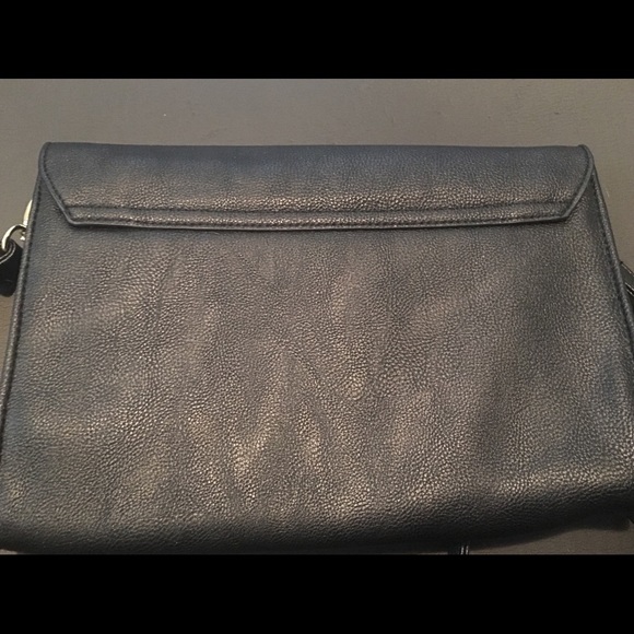 🌙SOLD⭐️ Steve Madden gold stud Crossbody Bag. - Picture 4 of 4